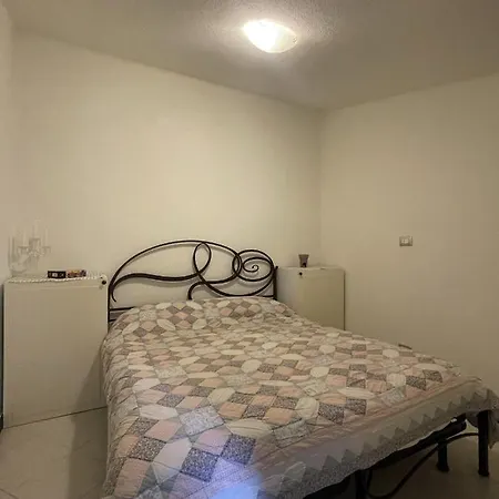Vignana Con Terrazzo Apartment