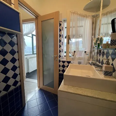 Vignana Con Terrazzo Levanto